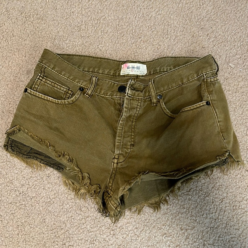 We the Free green acid washed short shorts sz.27